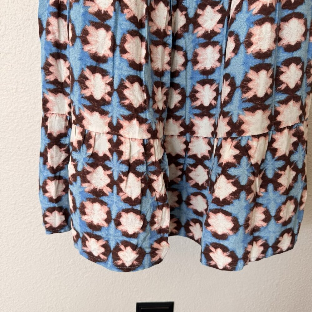 NEW Loft Tiered Smocked Dress Teal Brown Geo Print Size 8 Spring - Picture 3 of 8